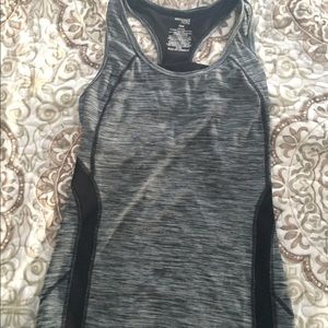 Ladies small fitted workout tank top